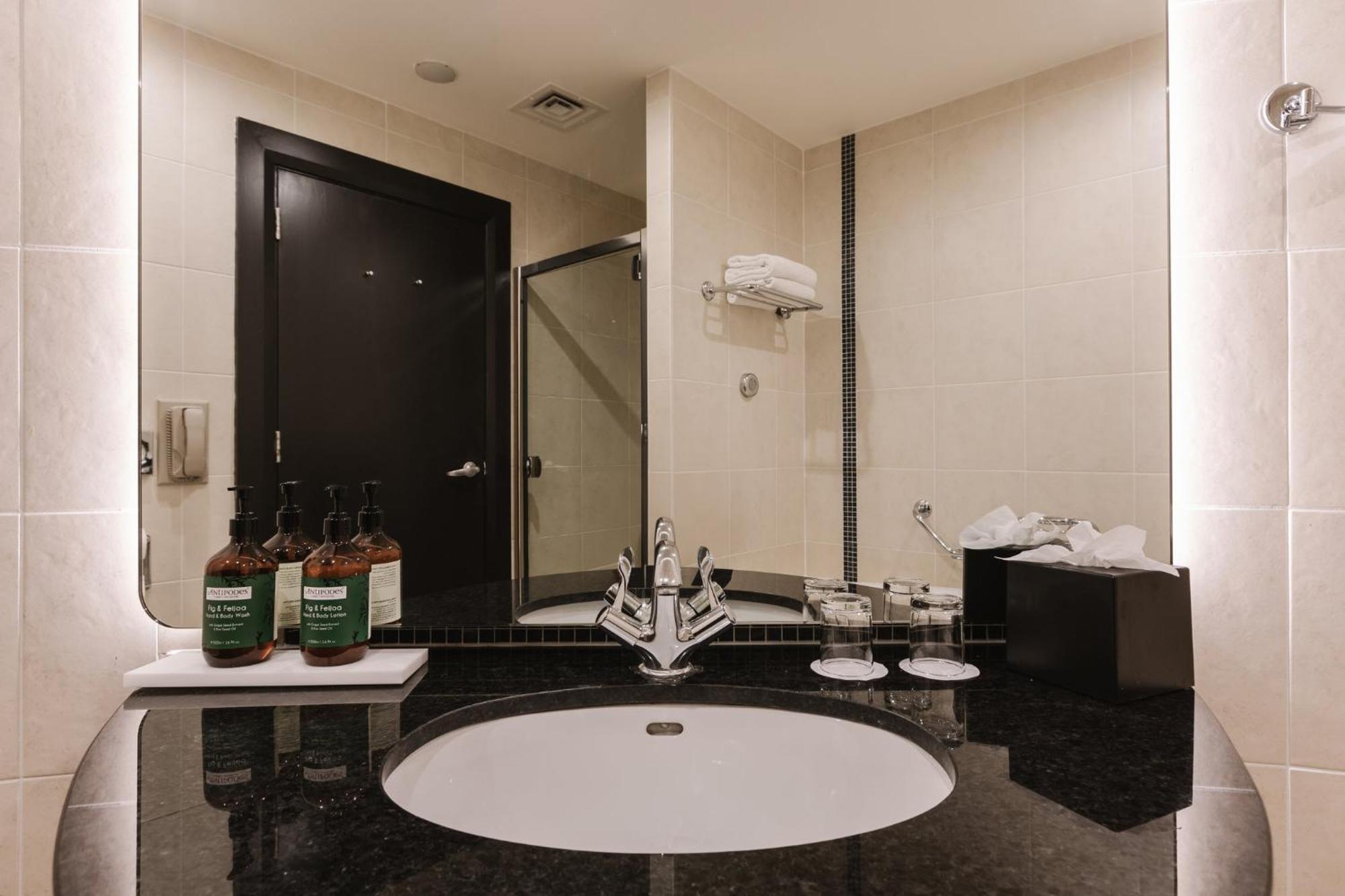 Отель Voco Belfast By Ihg Экстерьер фото